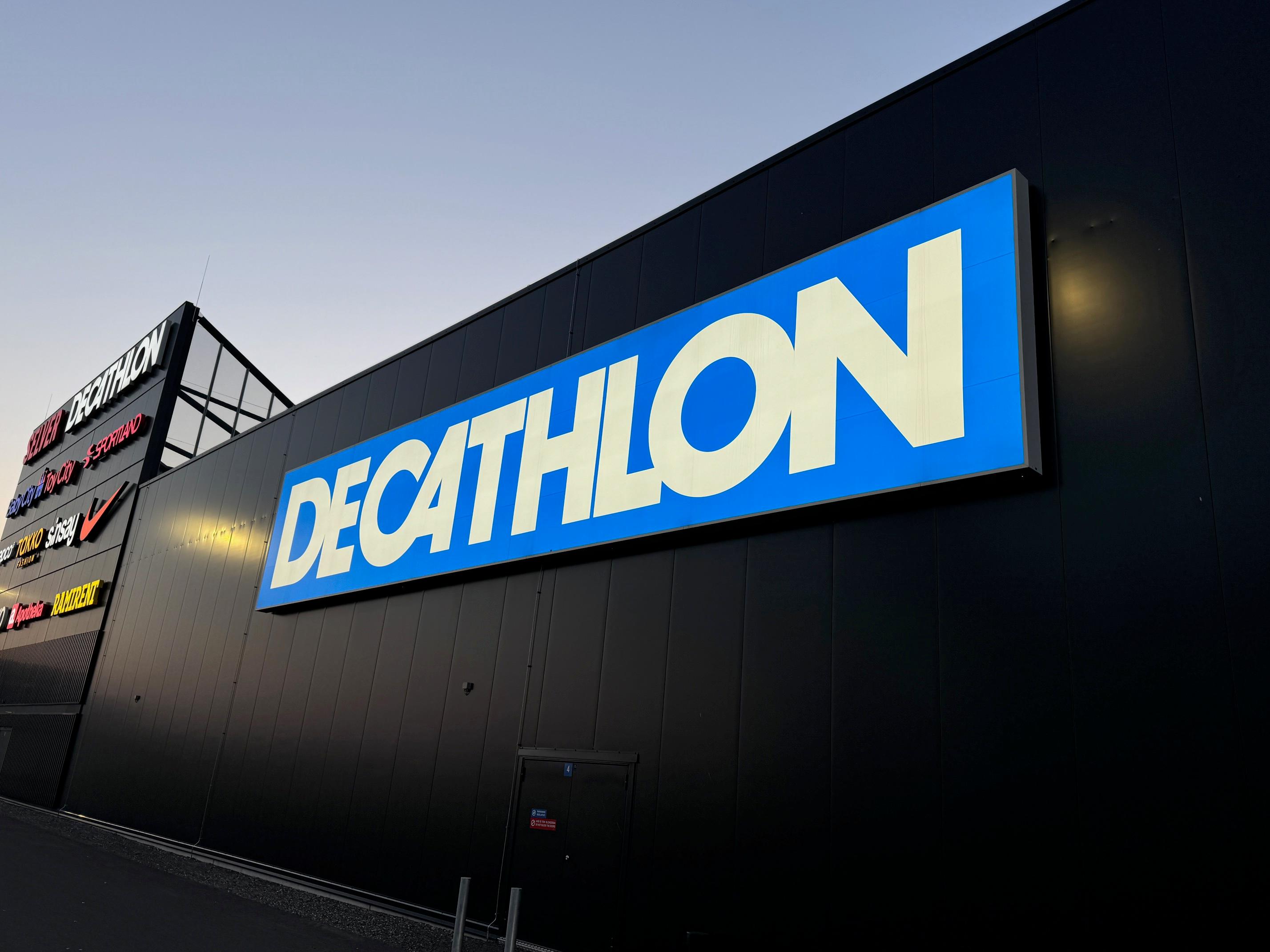 DAG Reklaam, valguskast kangaga, Decathlon